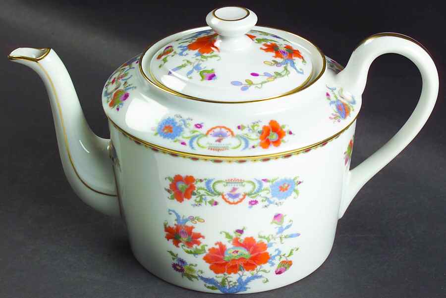 Vieux Chine (Chambord, White) Mini Coffee Pot & Lid by Ceralene-1