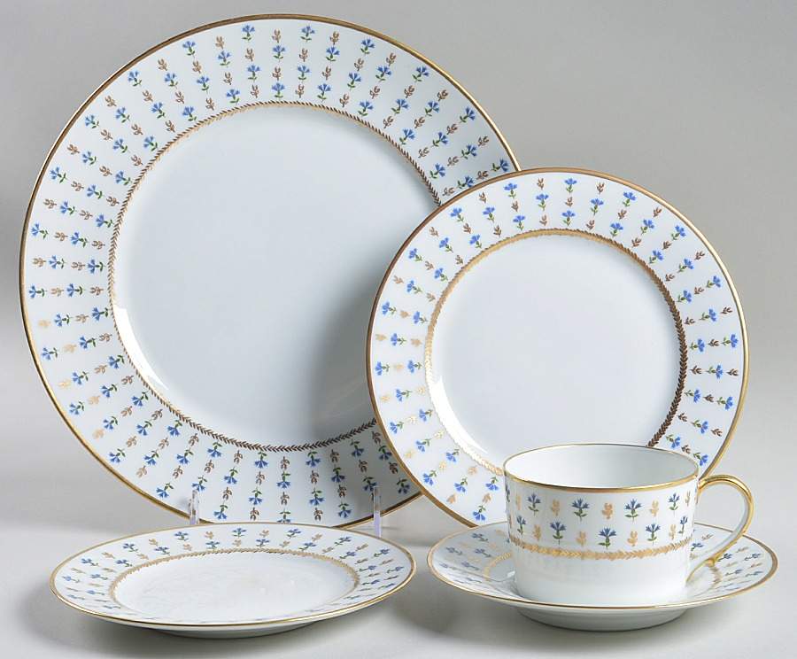 Vieux Nyon Nyon 5 Piece Place Setting by Ceralene-1