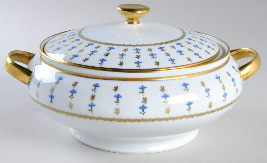 Vieux Nyon Nyon Round Covered Vegetable by Ceralene-1