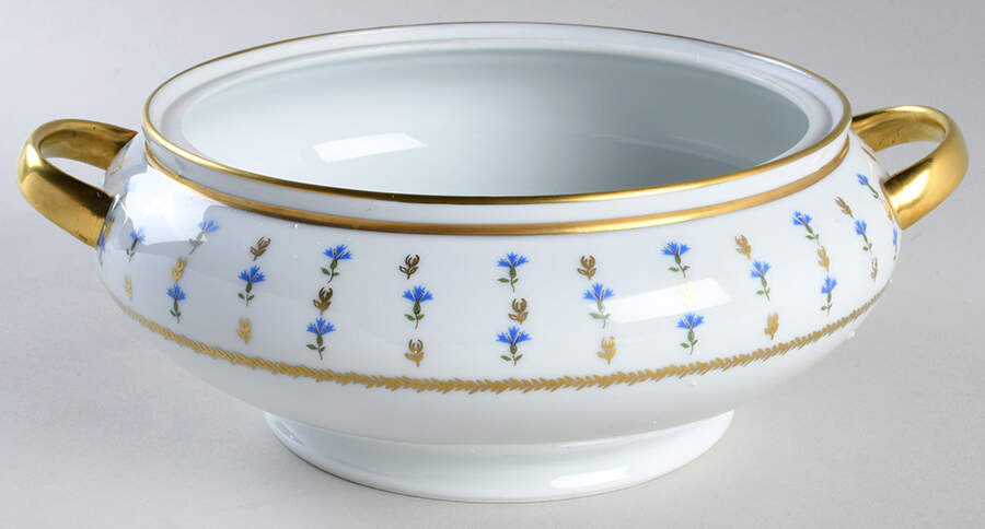 Vieux Nyon Nyon Round Vegetable No Lid by Ceralene-1
