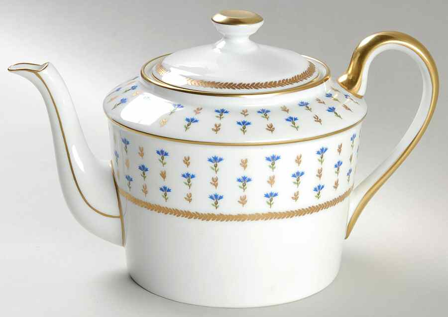 Vieux Nyon Nyon Teapot & Lid by Ceralene-1