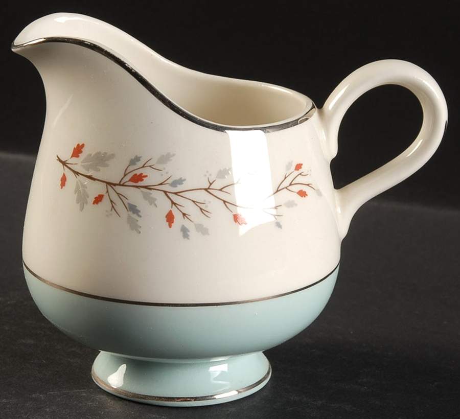 Lynnwood Creamer by Century Service-1