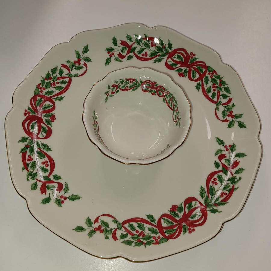 Ribbon Holly 1 Piece Chip & Dip by Centurion-1