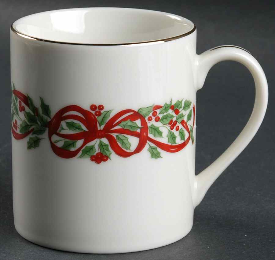 Ribbon Holly Mug by Centurion-1