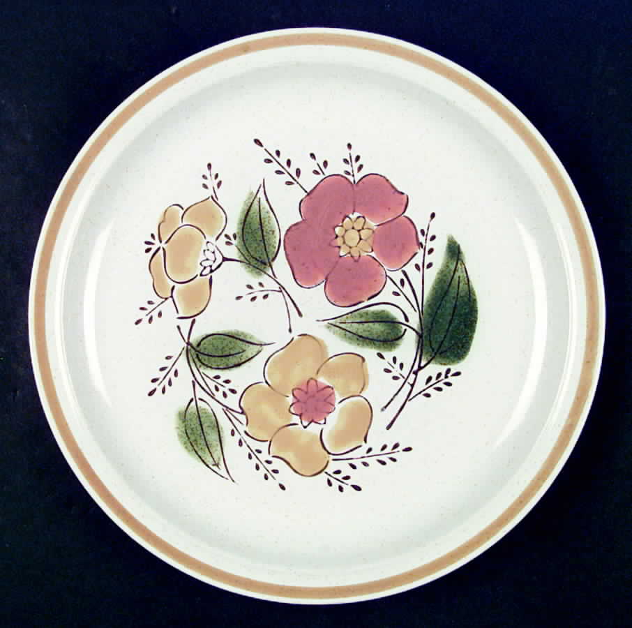Interlude Dinner Plate by Charmcraft-1