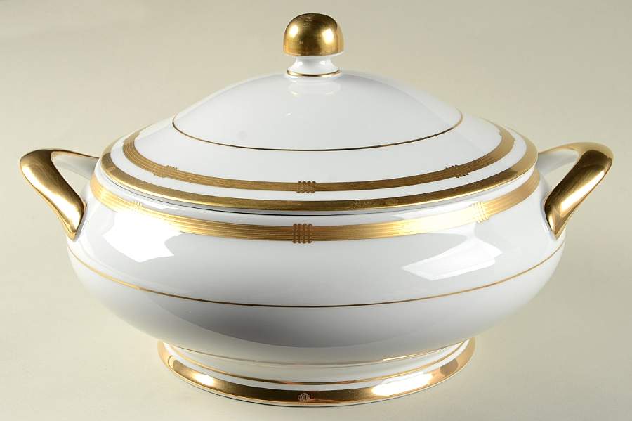Gaudron White Round Covered Vegetable by Christian Dior-1