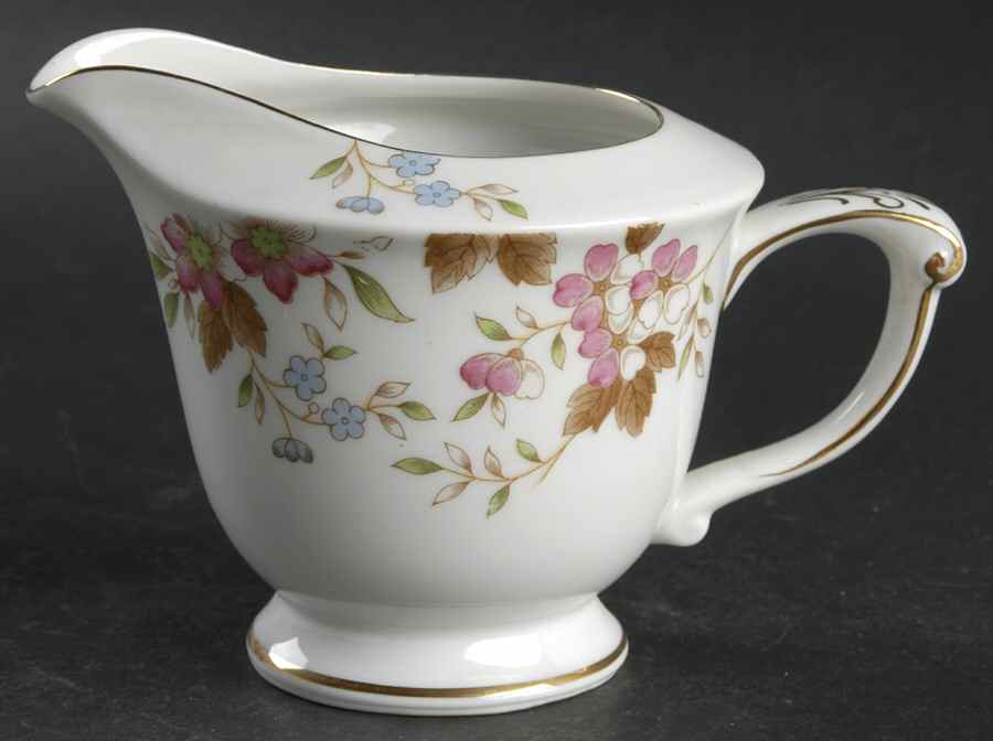 CAIETY-GAIETY Creamer by Cherry China (Japan)-1