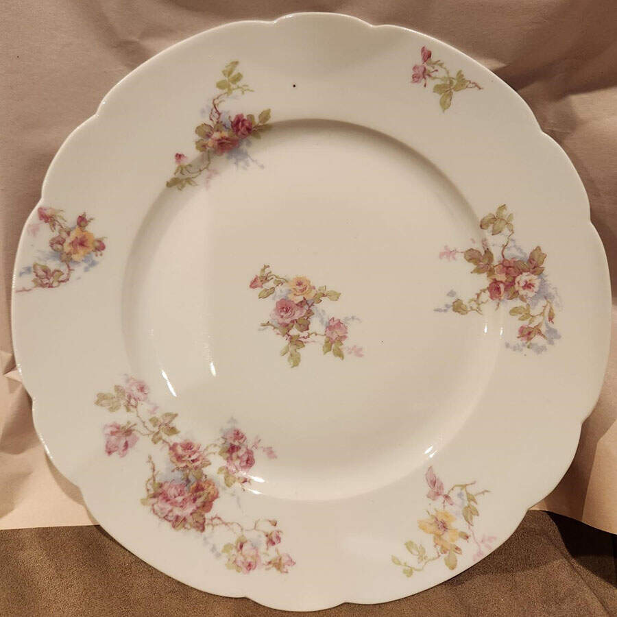 CHF32 Dinner Plate by Charles Field Haviland-1