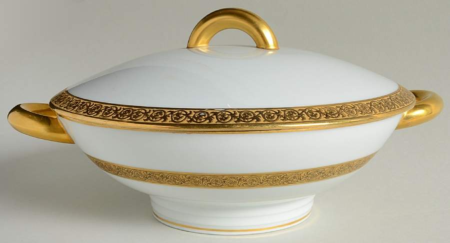 Havana Round Covered Vegetable by Charles Field Haviland-1