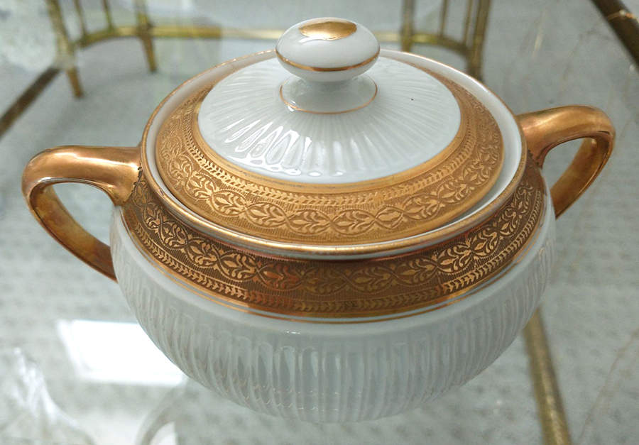 Head 160 Sugar Bowl & Lid by Charles Field Haviland-1