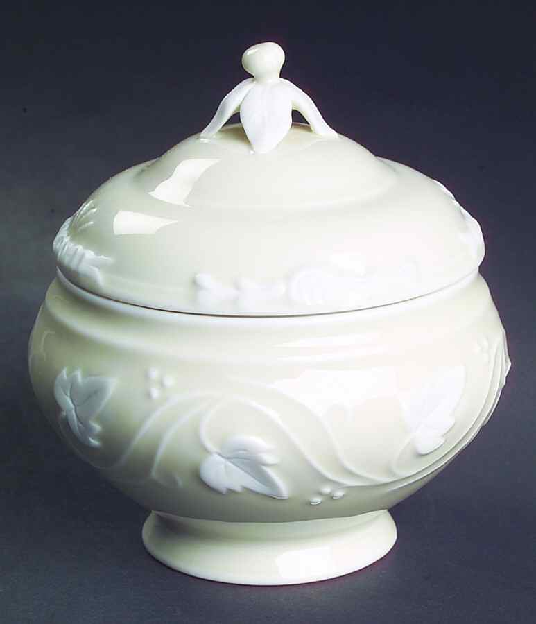 Imperatrice Ivory Sugar Bowl & Lid by Charles Field Haviland-1