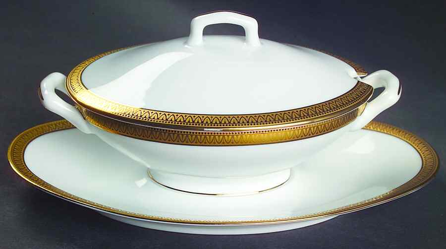 Malmaison Gold Gravy Boat w/Attached Underplate & Lid by Charles Field Haviland-1