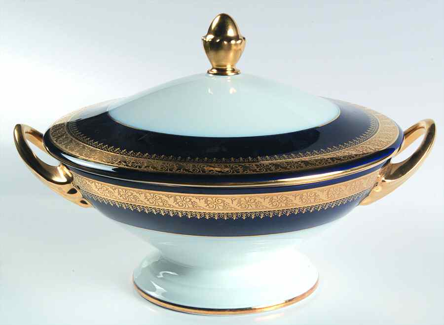 Martine Round Covered Vegetable by Charles Field Haviland-1