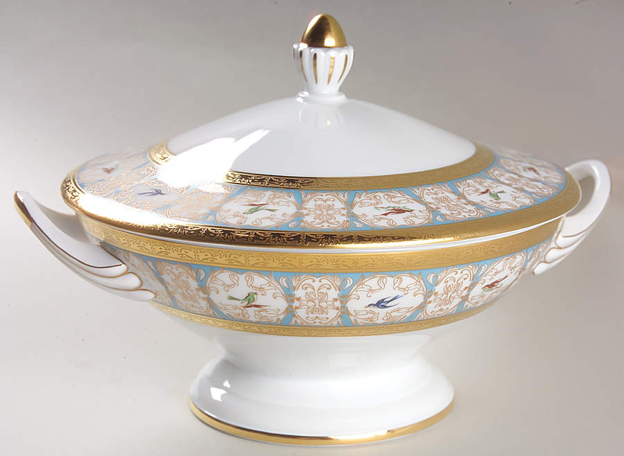 Pompadour Round Covered Vegetable by Charles Field Haviland-1
