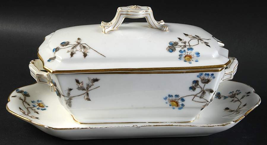 Schleiger 1311 Gravy Boat w/Attached Underplate & Lid by Charles Field Haviland-1