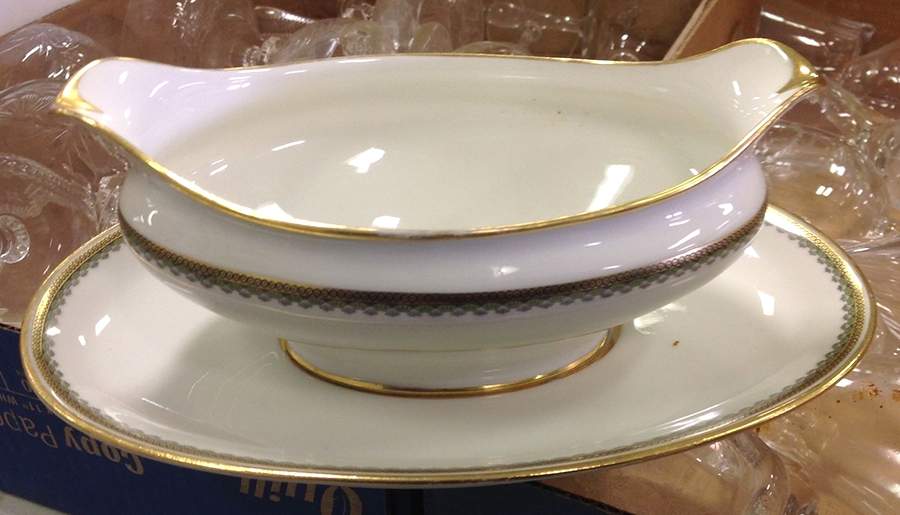 Schleiger 1354 Gravy Boat with Attached Underplate by Charles Field Haviland-1