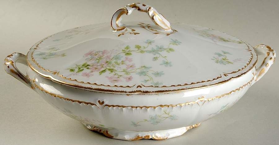 Schleiger 381 Round Covered Vegetable by Charles Field Haviland-1