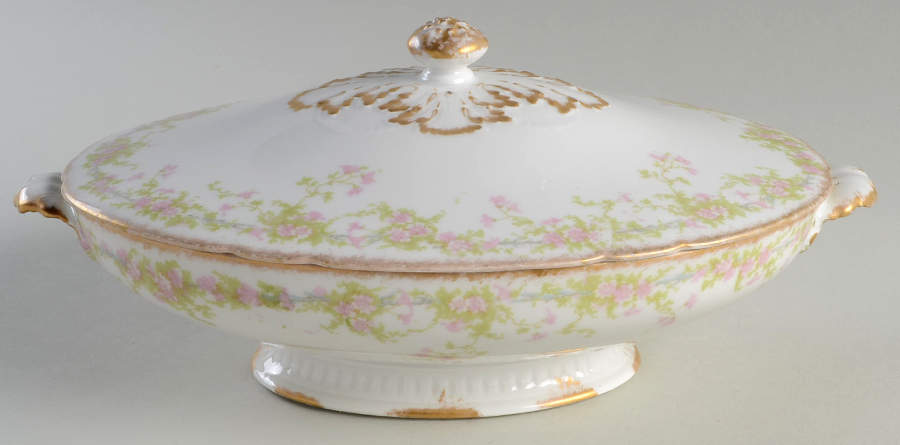 Schleiger 389 Oval Covered Vegetable by Charles Field Haviland-1
