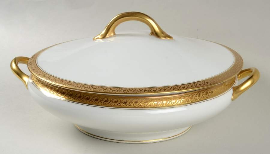 Schleiger 404 Round Covered Vegetable by Charles Field Haviland-1