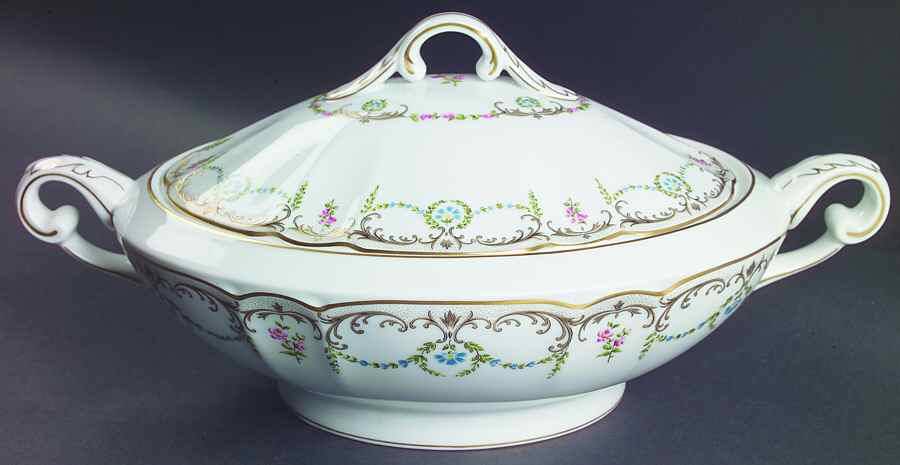 Symphonia Oval Covered Vegetable by Charles Field Haviland-1
