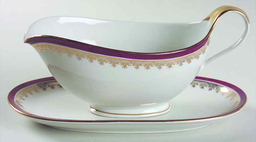 Chateau Gravy Boat & Underplate by Chalfonte-1