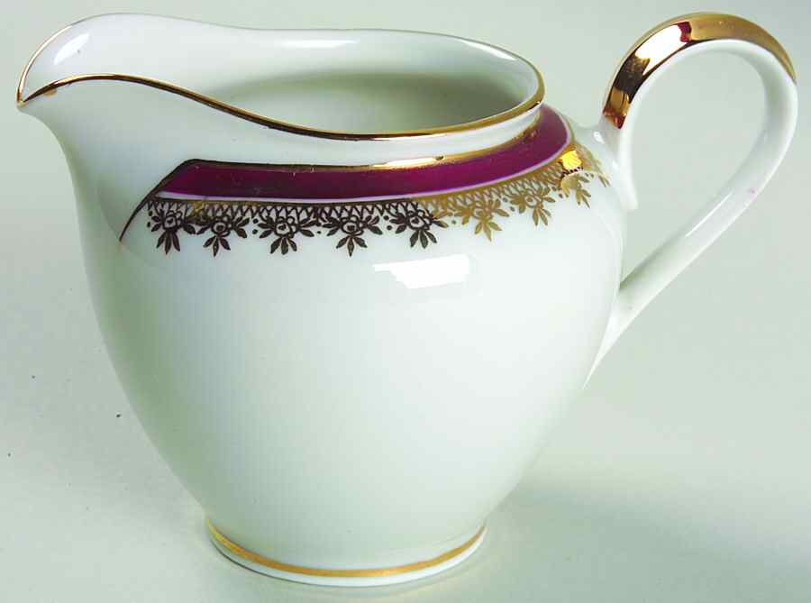 Chateau Mini Creamer by Chalfonte-1