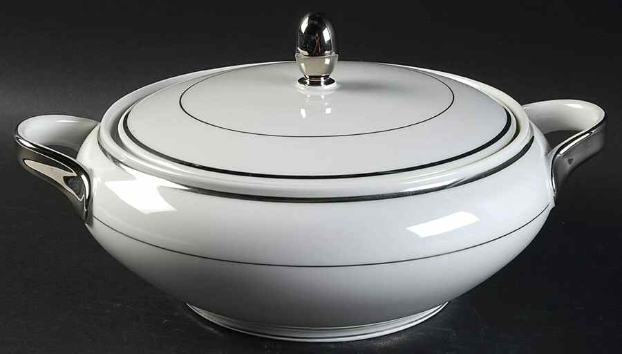 The Duchess Round Covered Vegetable by Chalfonte-1