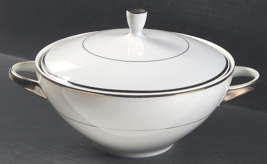 The Duchess Round Covered Vegetable by Chalfonte-1