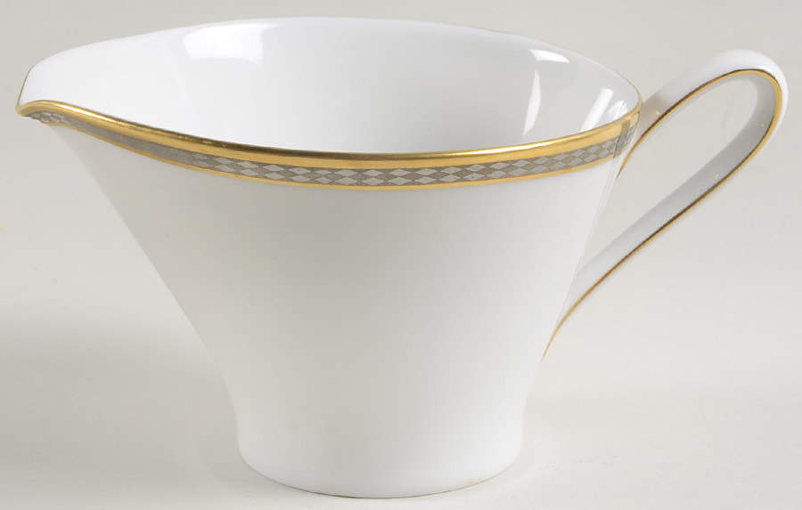 Royal Command Creamer by Chalfonte-1