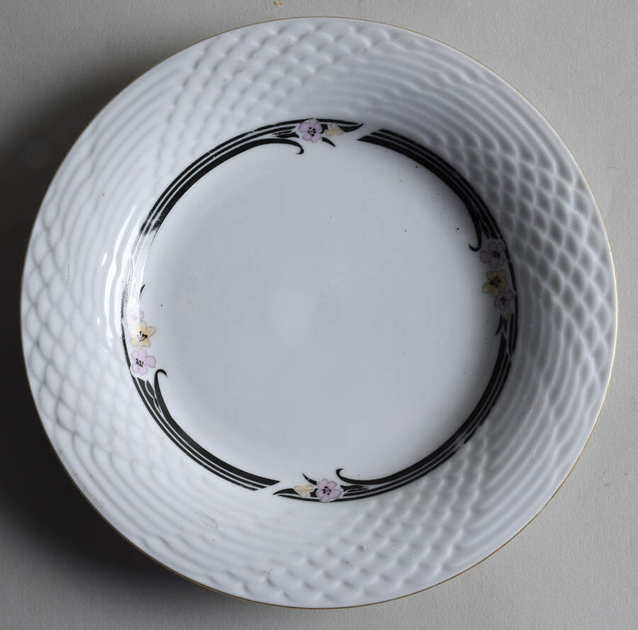Alexandrite Salad Plate by China Pearl-1