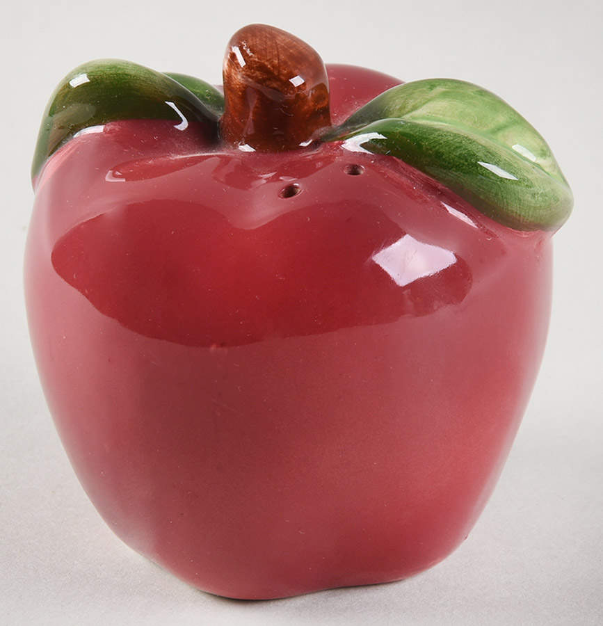 Apples (Casuals) Figural Pepper Shaker by China Pearl-1