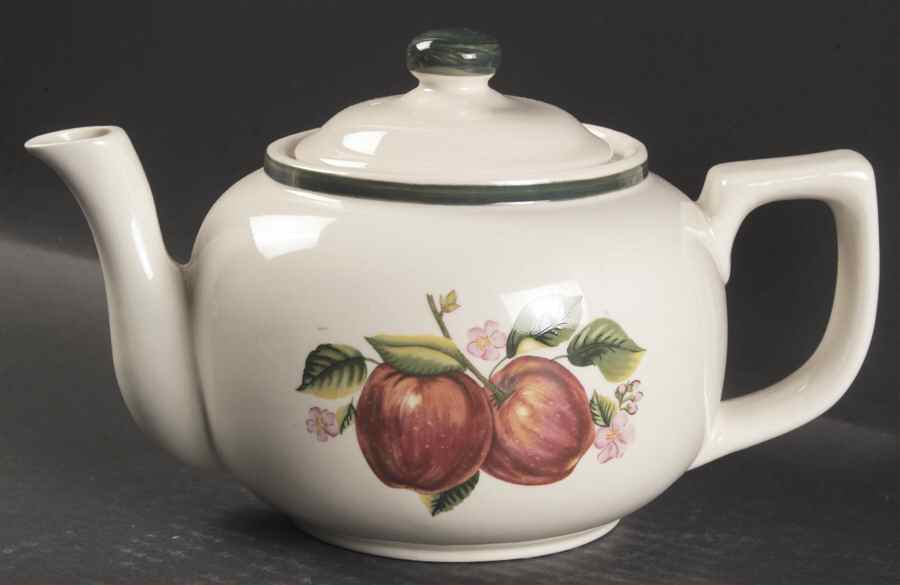 Apples (Casuals) Teapot & Lid by China Pearl-1