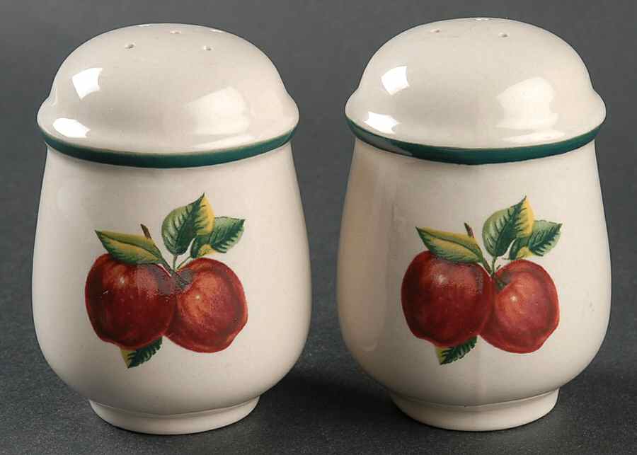 Apples (Casuals) Salt & Pepper Set by China Pearl-1