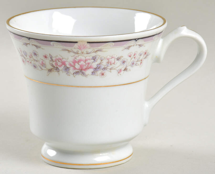 Lildon Footed Cup by China Pearl-1