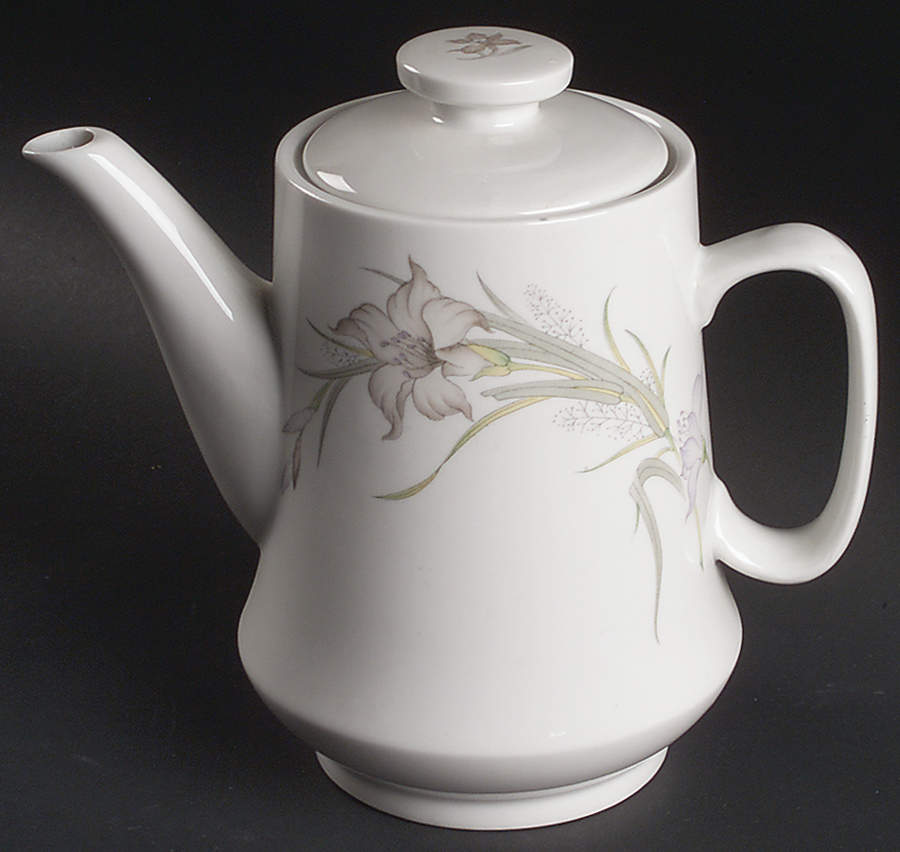 Daffodil Coffee Pot & Lid by China Pearl-1
