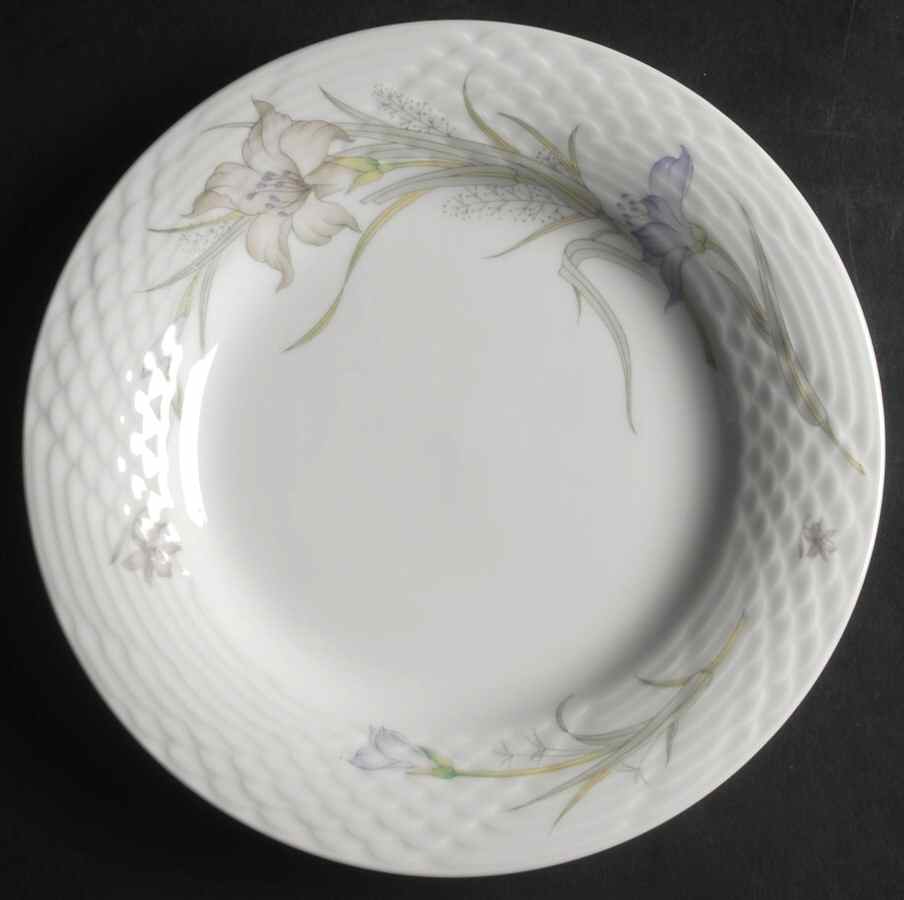 Daffodil Salad Plate by China Pearl-1
