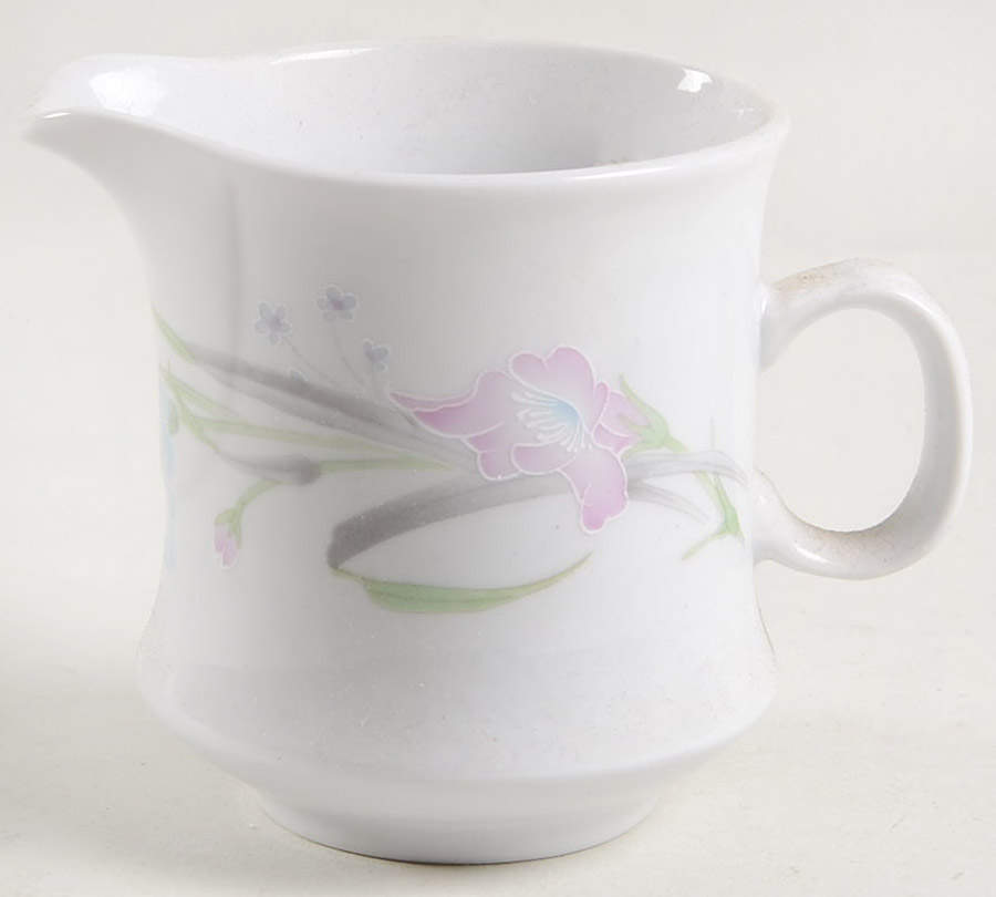 Edinburgh Creamer by China Pearl-1