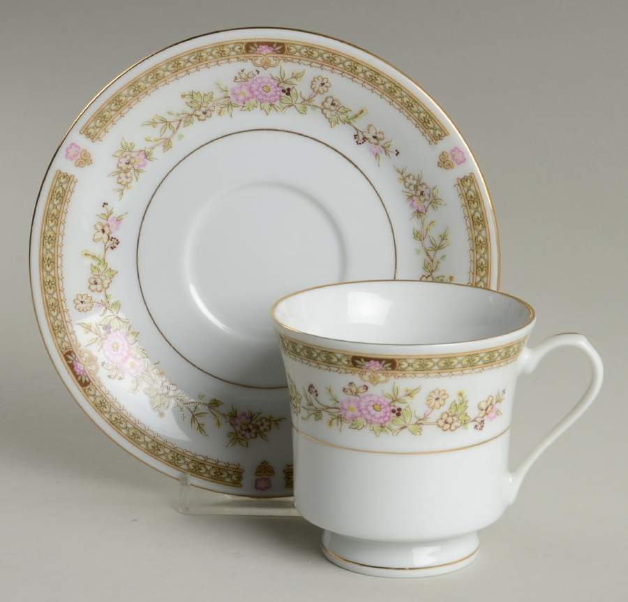Gigi Footed Cup & Saucer Set by China Pearl-1