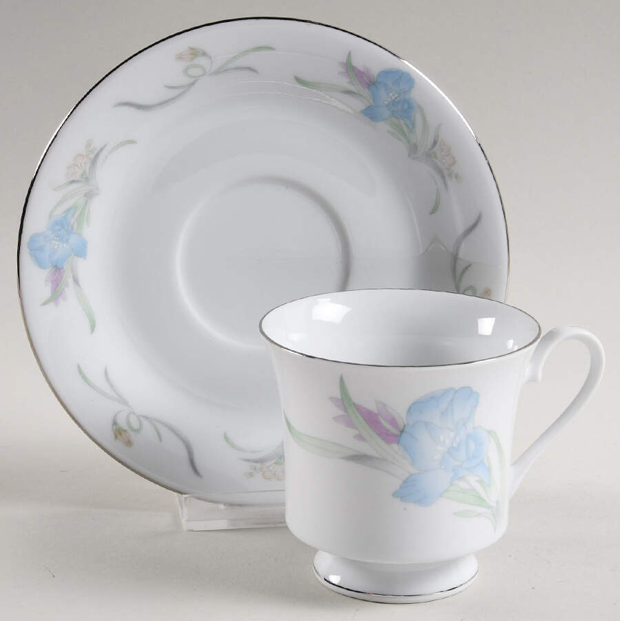 Lily Footed Cup & Saucer Set by China Pearl-1