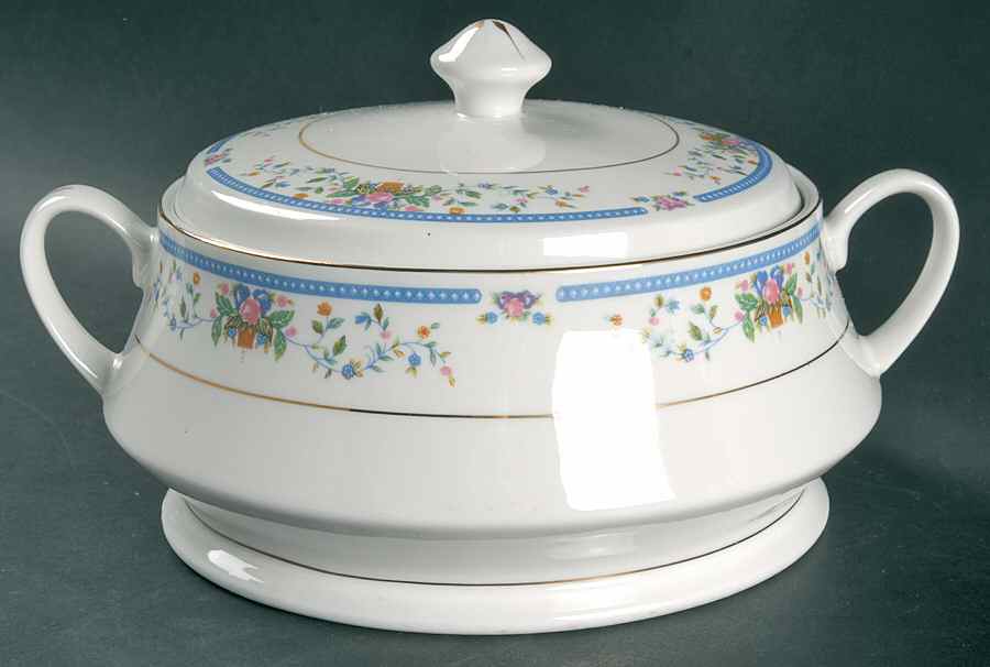 Nancy Round Covered Vegetable by China Pearl-1