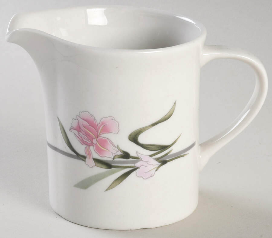 Rhine Creamer by China Pearl-1
