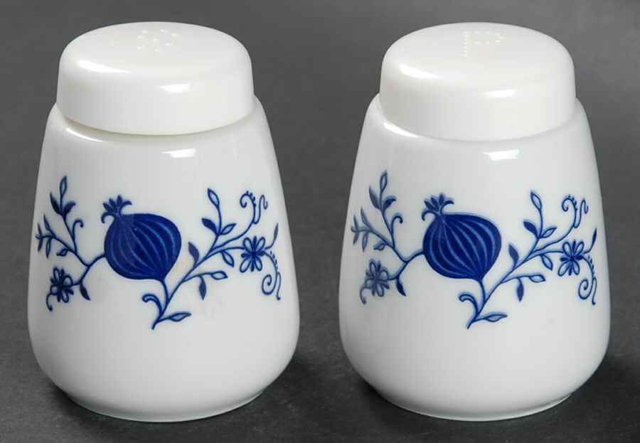 Dresden Classics Blue Salt & Pepper Set by Christina-1