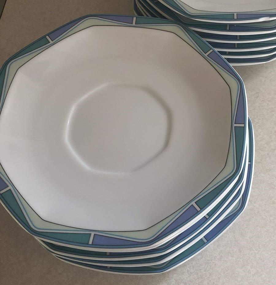 Acclaim Saucer by Christopher Stuart-1