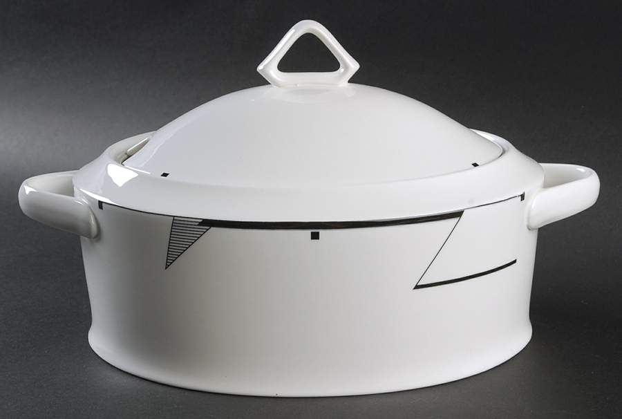 Angles Oval Tureen & Lid by Christopher Stuart-1