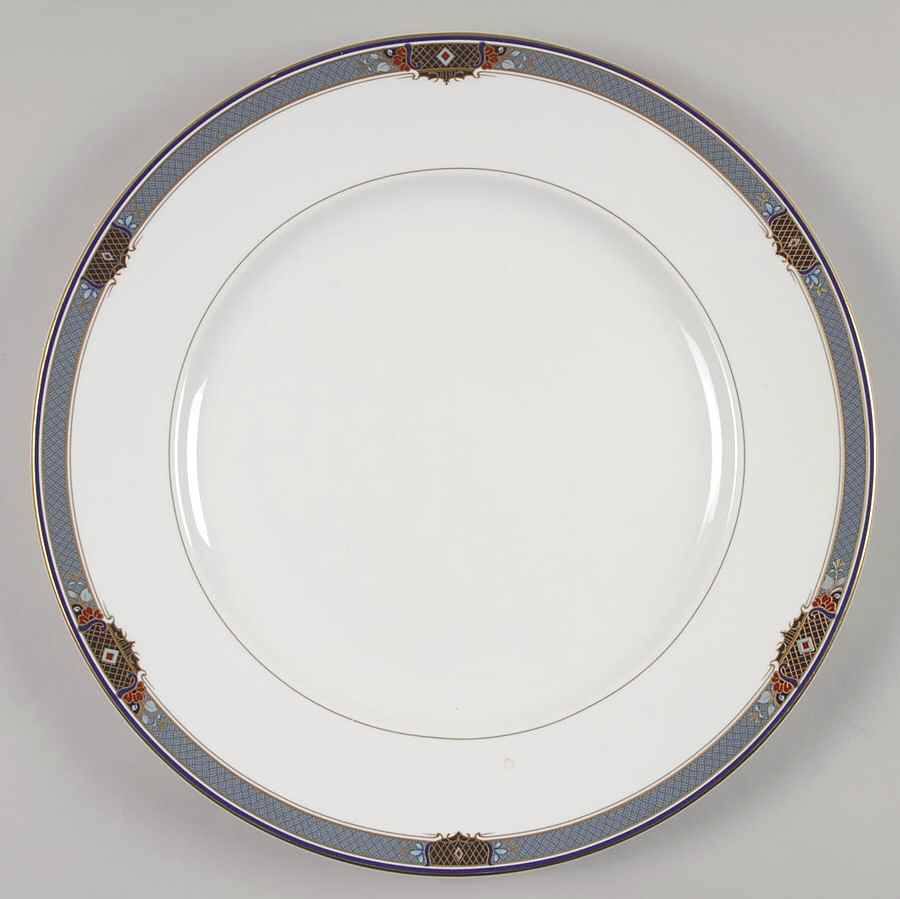 Barclay 12" Chop Plate (Round Platter) by Christopher Stuart-1