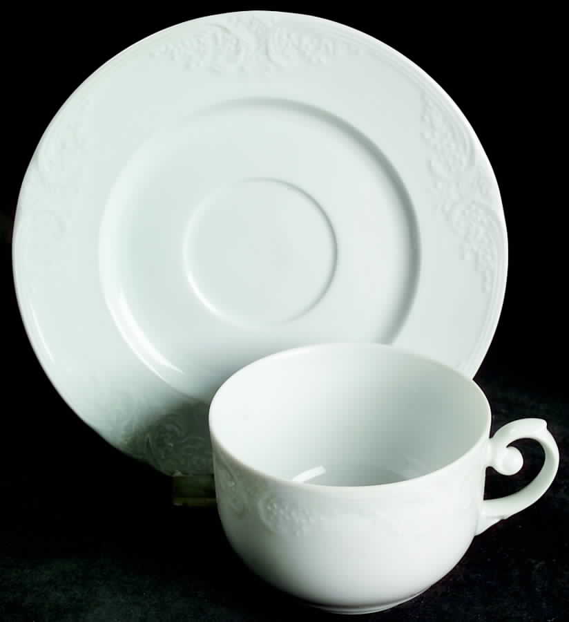 Batalha White Flat Cup & Saucer Set by Christopher Stuart-1