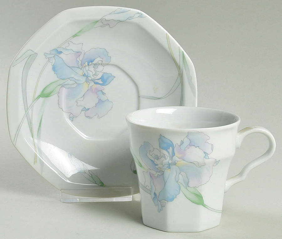 Blue Eyes Flat Cup & Saucer Set by Christopher Stuart-1