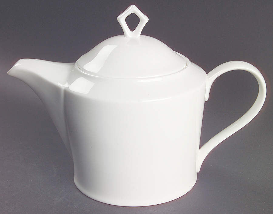 Cosmopolitan White Teapot & Lid by Christopher Stuart-1