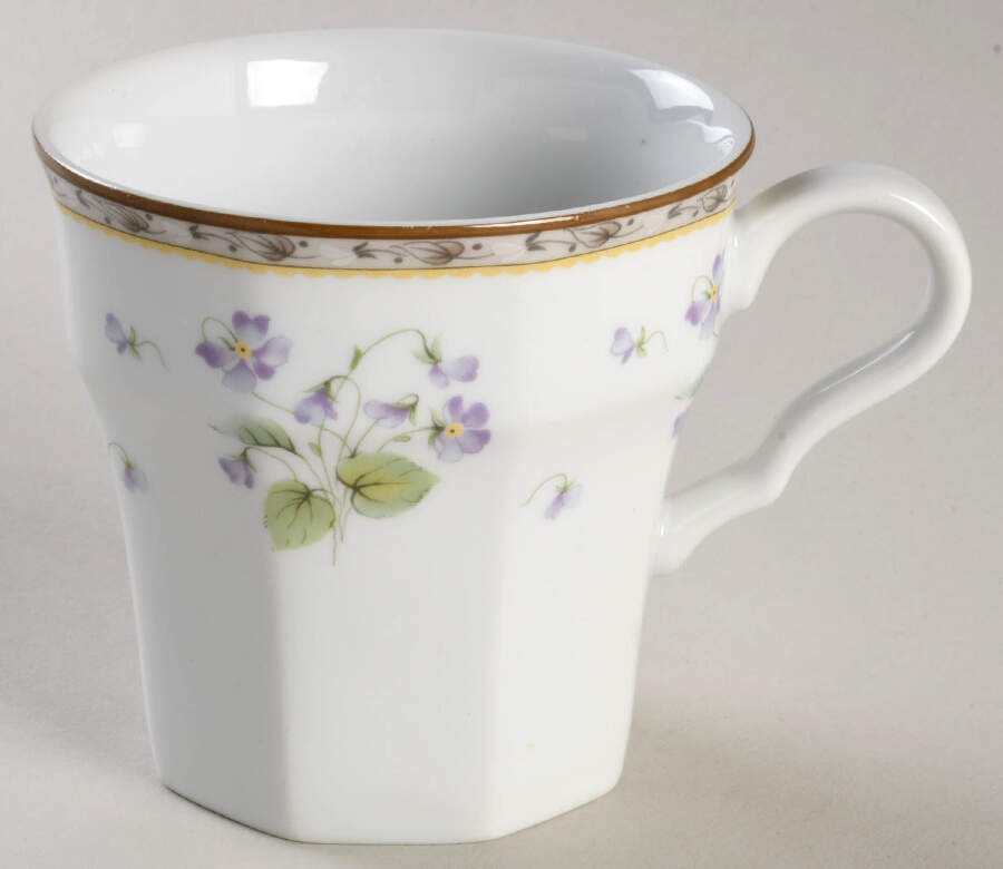 Gracious Flat Cup by Christopher Stuart-1
