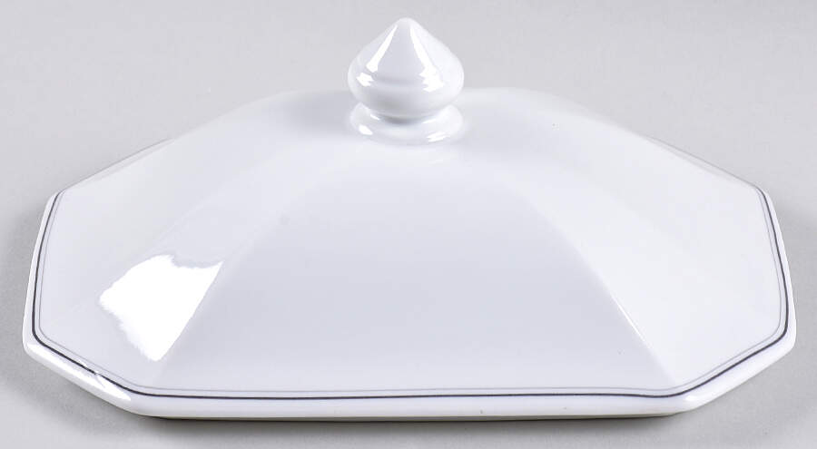 Lyric Lid for Octagonal Vegetable by Christopher Stuart-1